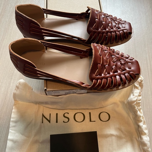 Nisolo Women's Leather Huarache Sandal - Picture 2 of 12